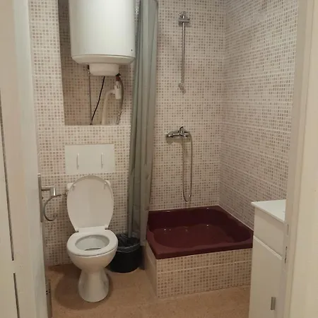 Avec Balcon 2 Apartment